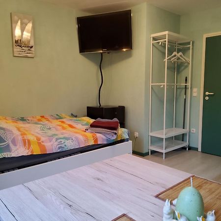 Studio-Apartment Mit Kleinem Gartenanteil Burg auf Fehmarn Esterno foto